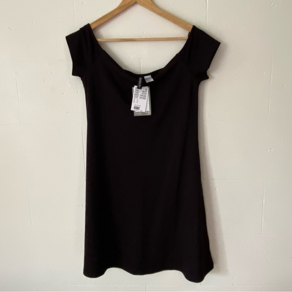 BNWT H&M Off-Shoulder Dress